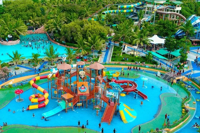wetnjoy-waterpark-shirdi